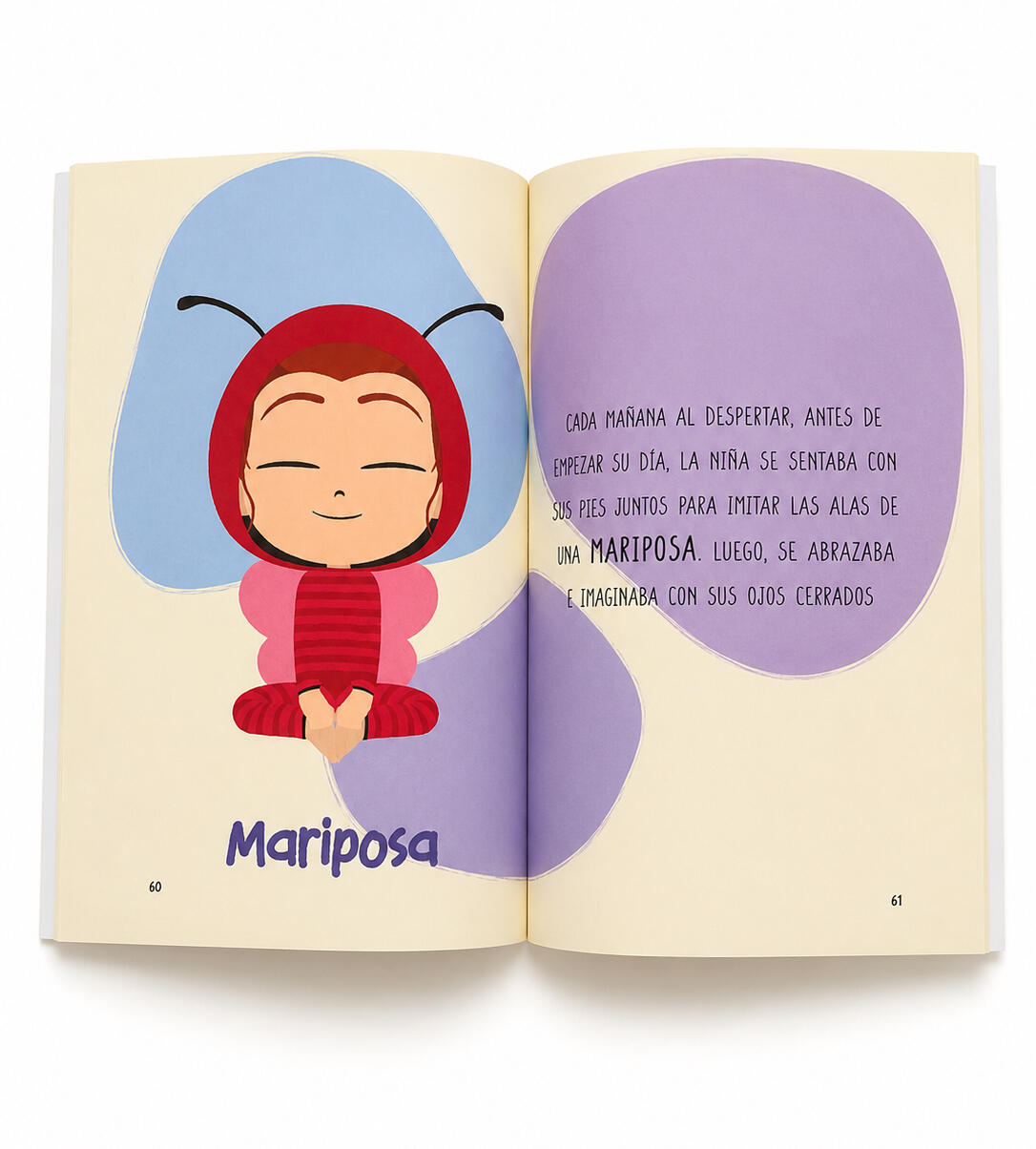 "Escritorio de lectura iluminado donde se aprecia una libreta abierta con el título 'Cuentos que Abrazan', creando un ambiente acogedor para la lectura consciente y diversión."